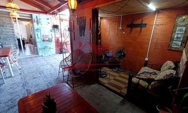 Hermosa Casa de Dos Pisos completamente solida, 3 Dormitorios, 2 Baños, Villa Los Altos de Quilicura, Comuna de Quilicura.