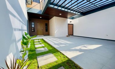 BEAUTIFUL DESIGN 2 STOREY HOUSE FOR SALE IN PARAÑAQUE