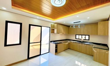 BEAUTIFUL DESIGN 2 STOREY HOUSE FOR SALE IN PARAÑAQUE