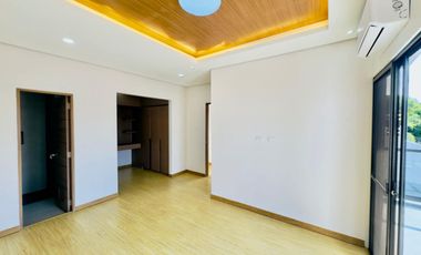 BEAUTIFUL DESIGN 2 STOREY HOUSE FOR SALE IN PARAÑAQUE