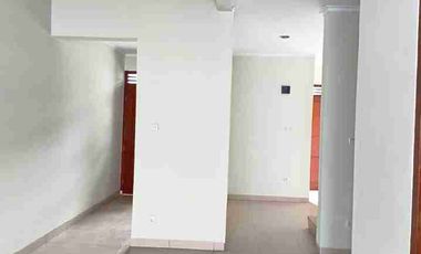 Rumah Dijual 2 lt One Gate di Cijambe dekat A H Nasution Cisaranten Arcamanik UBERTOS