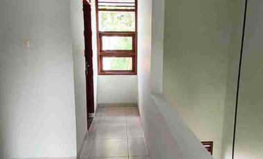 Rumah Dijual 2 lt One Gate di Cijambe dekat A H Nasution Cisaranten Arcamanik UBERTOS