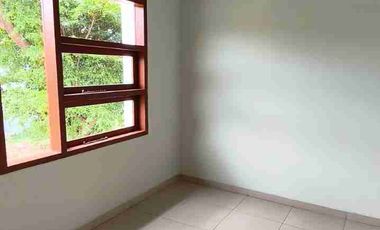 Rumah Dijual 2 lt One Gate di Cijambe dekat A H Nasution Cisaranten Arcamanik UBERTOS