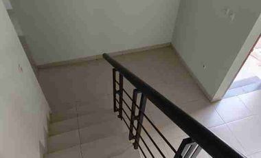 Rumah Dijual 2 lt One Gate di Cijambe dekat A H Nasution Cisaranten Arcamanik UBERTOS
