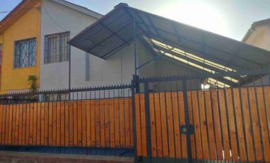 Casa de dos pisos La Florida