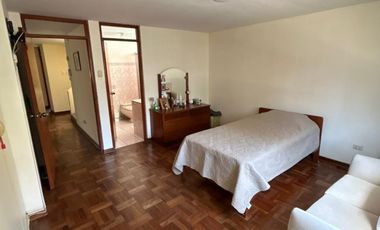🏡 VENTA DE ACOGEDORA CASA DE 3 PISOS – SANTIAGO DE SURCO