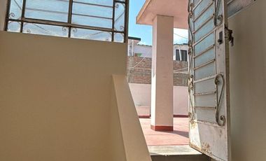 🏡 VENTA DE ACOGEDORA CASA DE 3 PISOS – SANTIAGO DE SURCO