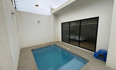 VILLAMIL PLAYAS VENDO CASA DE UN PISO CERCA DEL MAR