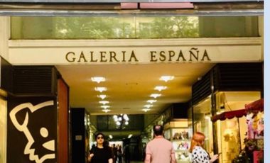 Estacionamiento pleno centro, seguridad, camaras, estado con huerfanos