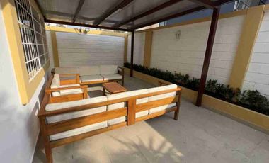 CASA EN VENTA EN URBANIZACIÓN LAS RIBERAS – SAMBORONDÓN