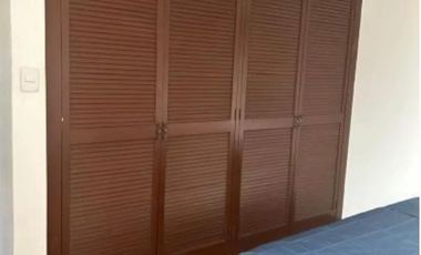 CASA EN VENTA EN ZAMORA, CALLE BRUSELAS, COL. LA LUNETA, MICHOACAN