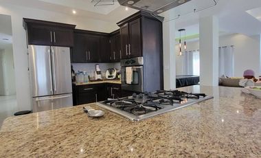 SE VENDE HERMOSA CASA, AREA CAMPOS ELISEOS, CIUDAD JUAREZ CHIH