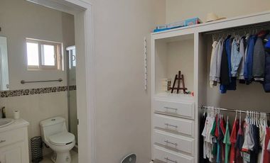 SE VENDE HERMOSA CASA, AREA CAMPOS ELISEOS, CIUDAD JUAREZ CHIH