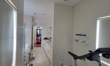 SE VENDE HERMOSA CASA, AREA CAMPOS ELISEOS, CIUDAD JUAREZ CHIH