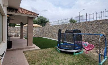 SE VENDE HERMOSA CASA, AREA CAMPOS ELISEOS, CIUDAD JUAREZ CHIH