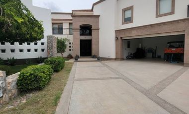 SE VENDE HERMOSA CASA, AREA CAMPOS ELISEOS, CIUDAD JUAREZ CHIH