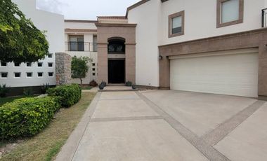 SE VENDE HERMOSA CASA, AREA CAMPOS ELISEOS, CIUDAD JUAREZ CHIH