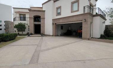 SE VENDE HERMOSA CASA, AREA CAMPOS ELISEOS, CIUDAD JUAREZ CHIH