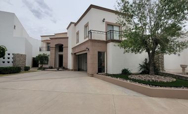 SE VENDE HERMOSA CASA, AREA CAMPOS ELISEOS, CIUDAD JUAREZ CHIH