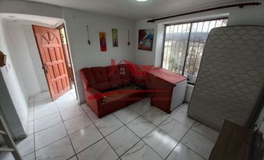 Hermosa Casa de Dos Pisos, 3 Dormitorios, 2 Baños, Villa Paseo Central, Quilicura.