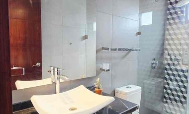 Casa en venta dentro de privada con alberca  rumbo al club campestre