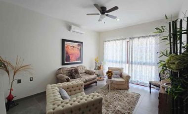 Casa en venta dentro de privada con alberca  rumbo al club campestre