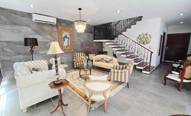 Casa en venta dentro de privada con alberca  rumbo al club campestre