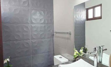 Casa en venta dentro de privada con alberca  rumbo al club campestre