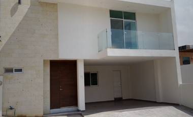 CASA DE ENTREYA INMEDIATA EN ACQUA, GUADALPE, ZACATECAS