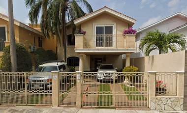 ELEGANTE CASA EN VENTA A PRECIO POR DEBAJO DEL AVALÚO COMERCIAL, UBICADA EN LOMA DE PLATA, LOMAS DE LA AURORA, 89100 TAMPICO, TAMPS