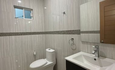 33.30 CASA EN RENTA EN SAN GIL