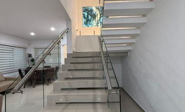 33.30 CASA EN RENTA EN SAN GIL