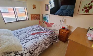 Casa de Dos Pisos con 2 Dormitorios, 1 Baño, Poblacion Punta Mira, Comuna de Coquimbo, IV Region.