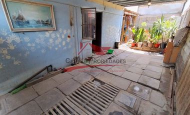 Casa de Dos Pisos con 2 Dormitorios, 1 Baño, Poblacion Punta Mira, Comuna de Coquimbo, IV Region.