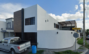 IMPRESIONANTE CASA EN VENTA EN C. MONTES CLAROS, QUINTA REAL, 87345 HEROICA MATAMOROS, TAMPS.