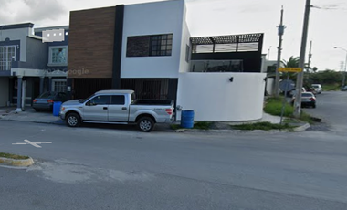 IMPRESIONANTE CASA EN VENTA EN C. MONTES CLAROS, QUINTA REAL, 87345 HEROICA MATAMOROS, TAMPS.