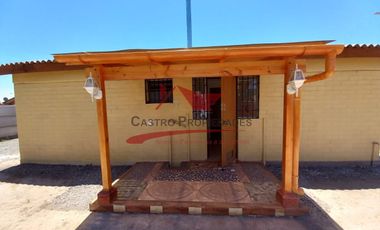 Hermosa Casa 3 Dormitorios y 1 Baño, Conjunto Habitacional Las Casas de Padre Hurtado Poniente VII, Comuna de Padre Hurtado.