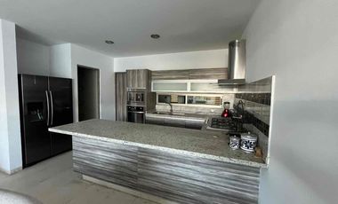 Casa en Renta Amueblada Lomas de Angelopolis Cascatta