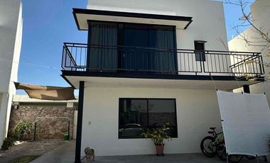 Casa en Renta en Cumbres de Juriquilla – Condominio Monte Everest