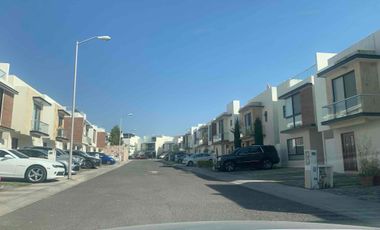 Casa en Renta en Cumbres de Juriquilla – Condominio Monte Everest