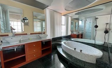 Estupendo departamento en 2 niveles con o sin muebles y terraza, cerca Palacio de Hierro!