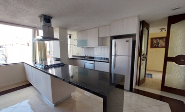 Estupendo departamento en 2 niveles con o sin muebles y terraza, cerca Palacio de Hierro!