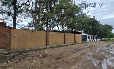 Se vende casa de campo de 1 solo nivel con mezzanine dentro de privada residencial campestre.