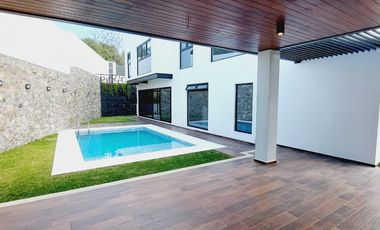 RESIDENCIA EN VENTA DENTRO DEL CLUB CAMPESTRE CON ALBERCA 625 MTS2