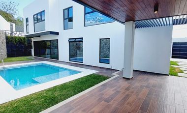 RESIDENCIA EN VENTA DENTRO DEL CLUB CAMPESTRE CON ALBERCA 625 MTS2