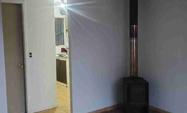 Venta Casa dos pisos con Cabaña Interior Bosquemar