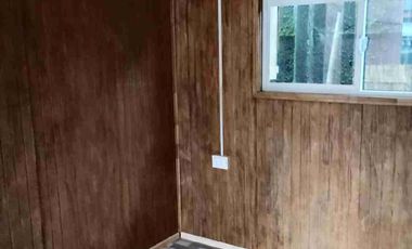 Venta Casa dos pisos con Cabaña Interior Bosquemar