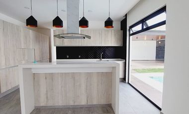 CASA EN VENTA CON ALBERCA DENTRO DEL FRAC RESIDENCIAL CLUB CAMPESTRE