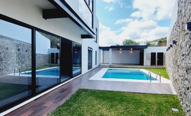 CASA EN VENTA CON ALBERCA DENTRO DEL FRAC RESIDENCIAL CLUB CAMPESTRE