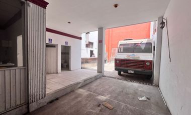 Locales y departamento/ oficinas en Venta en Av Siglo XXI